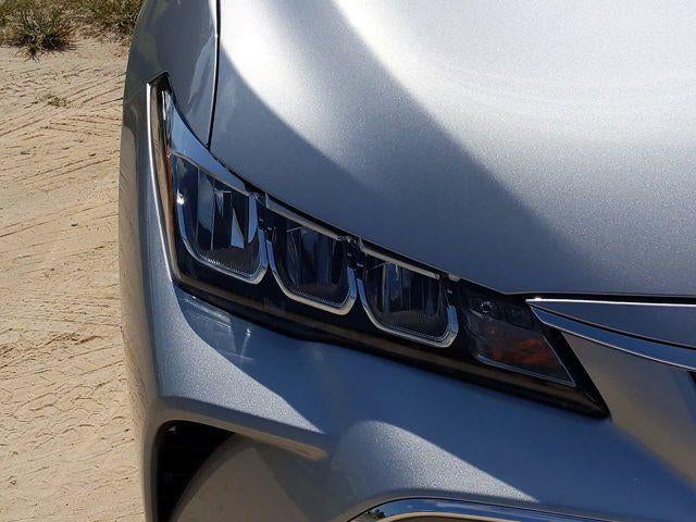 2021 Toyota Avalon Hybrid XLE Plus