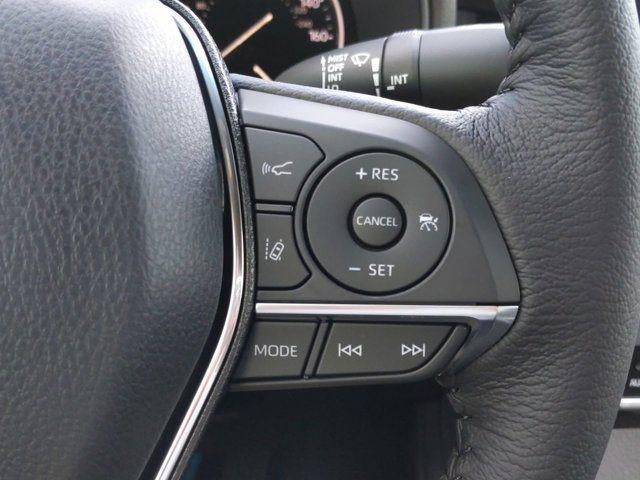 2021 Toyota Avalon Hybrid XLE Plus