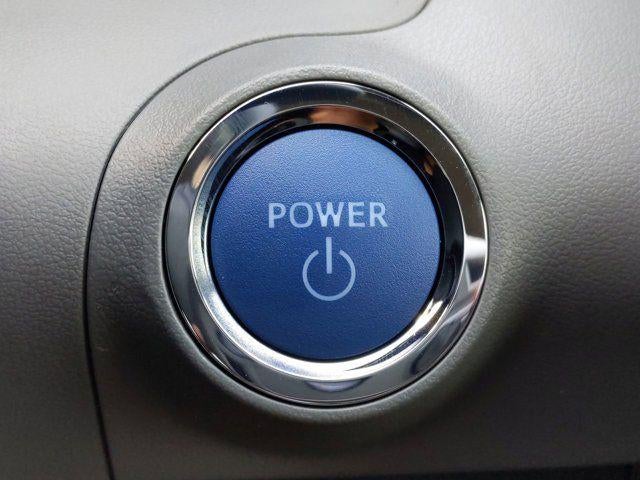 2021 Toyota Avalon Hybrid XLE Plus