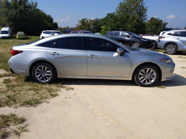 2021 Toyota Avalon Hybrid XLE Plus