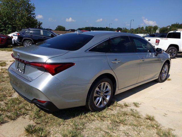 2021 Toyota Avalon Hybrid XLE Plus