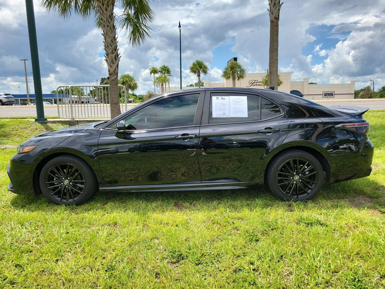 2023 Toyota Camry SE