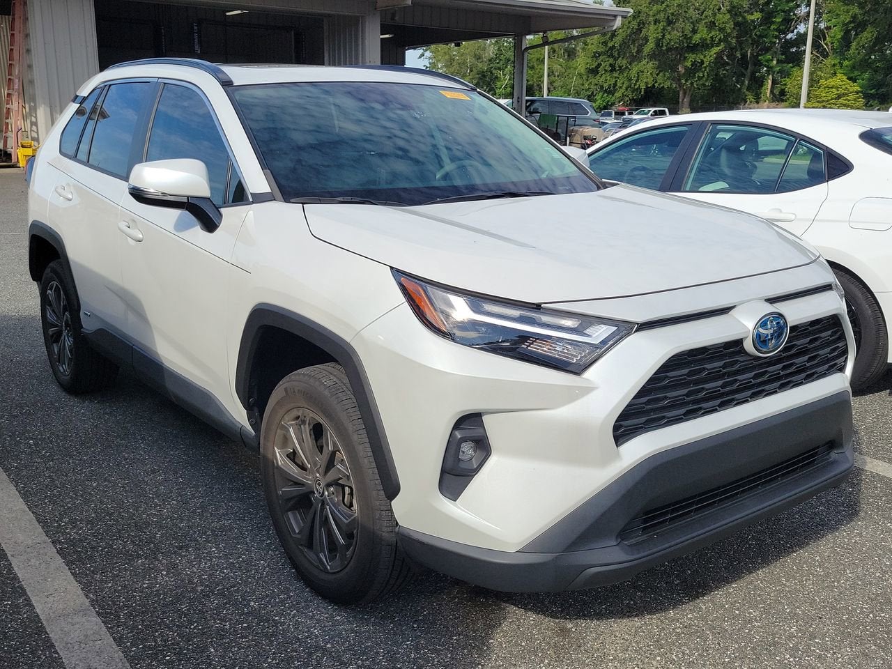 2023 Toyota RAV4 XLE Premium