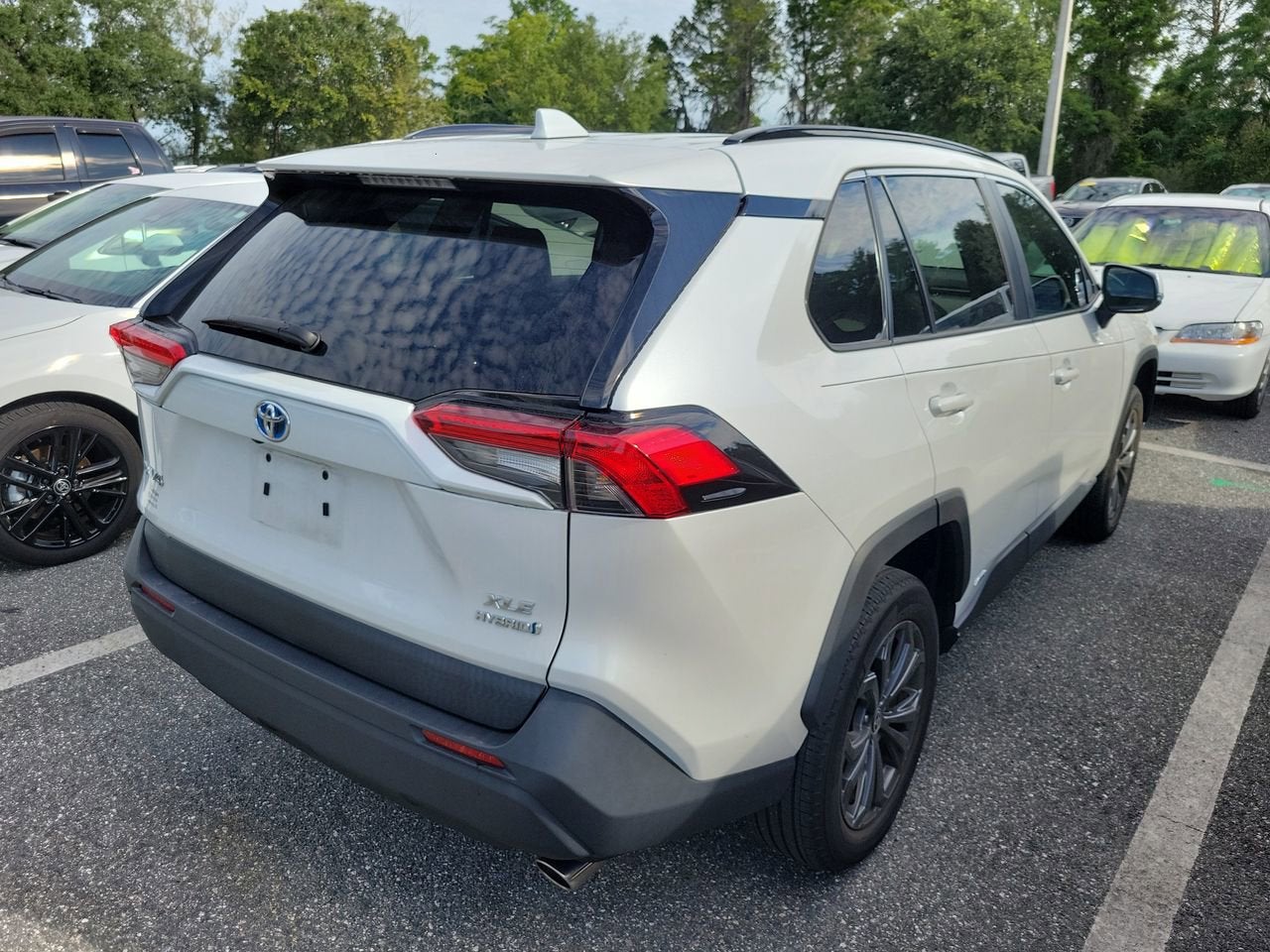 2023 Toyota RAV4 XLE Premium