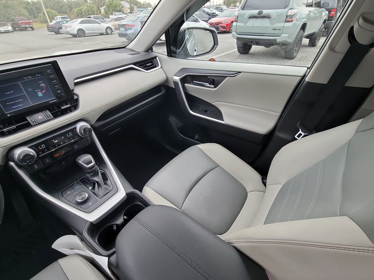 2021 Toyota RAV4 XLE Premium