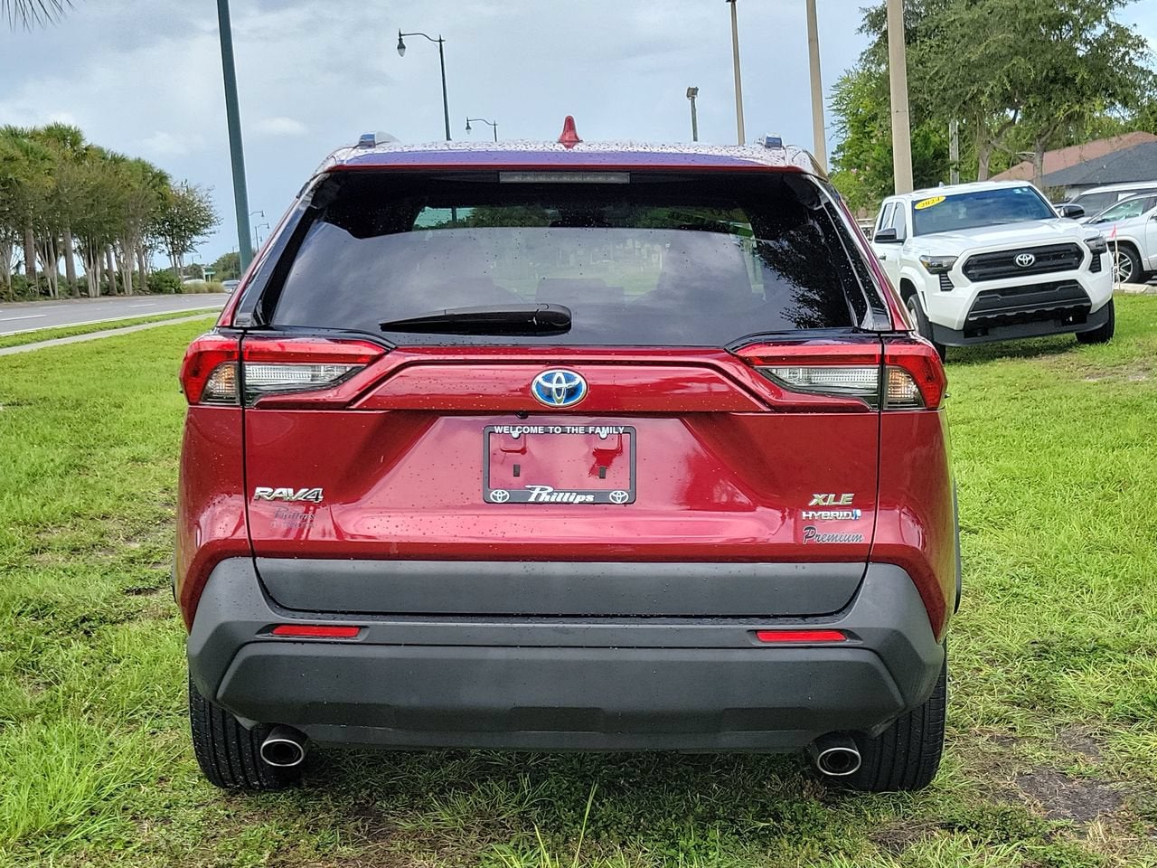 2022 Toyota RAV4 Hybrid XLE Premium
