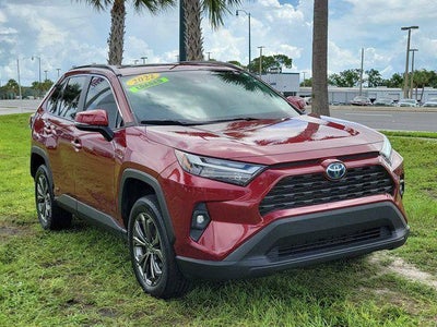 2022 Toyota RAV4 Hybrid XLE Premium