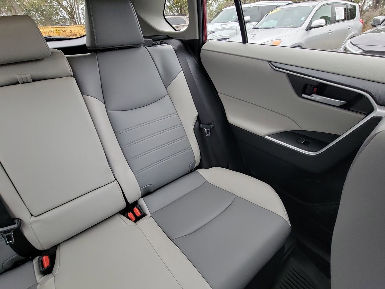 2023 Toyota RAV4 Hybrid XLE Premium