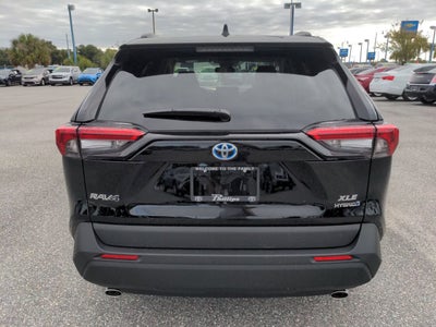 2021 Toyota RAV4 Hybrid XLE