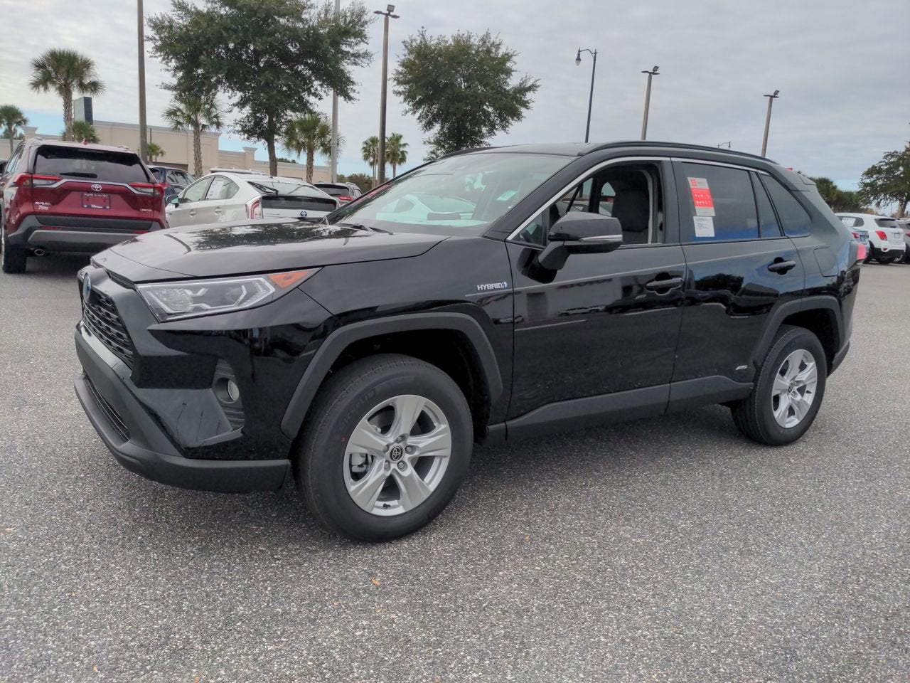 2021 Toyota RAV4 Hybrid XLE