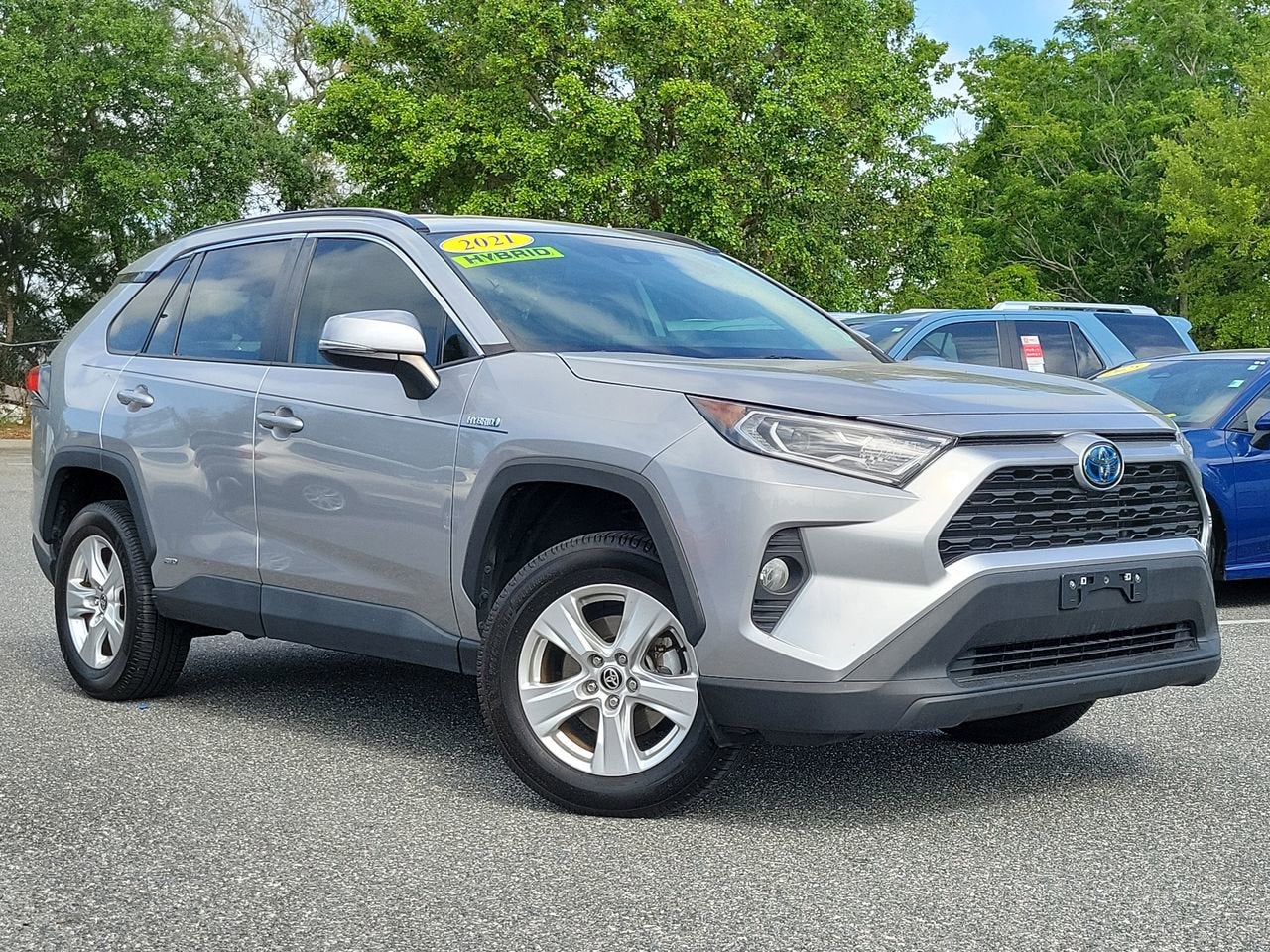 2021 Toyota RAV4 XLE