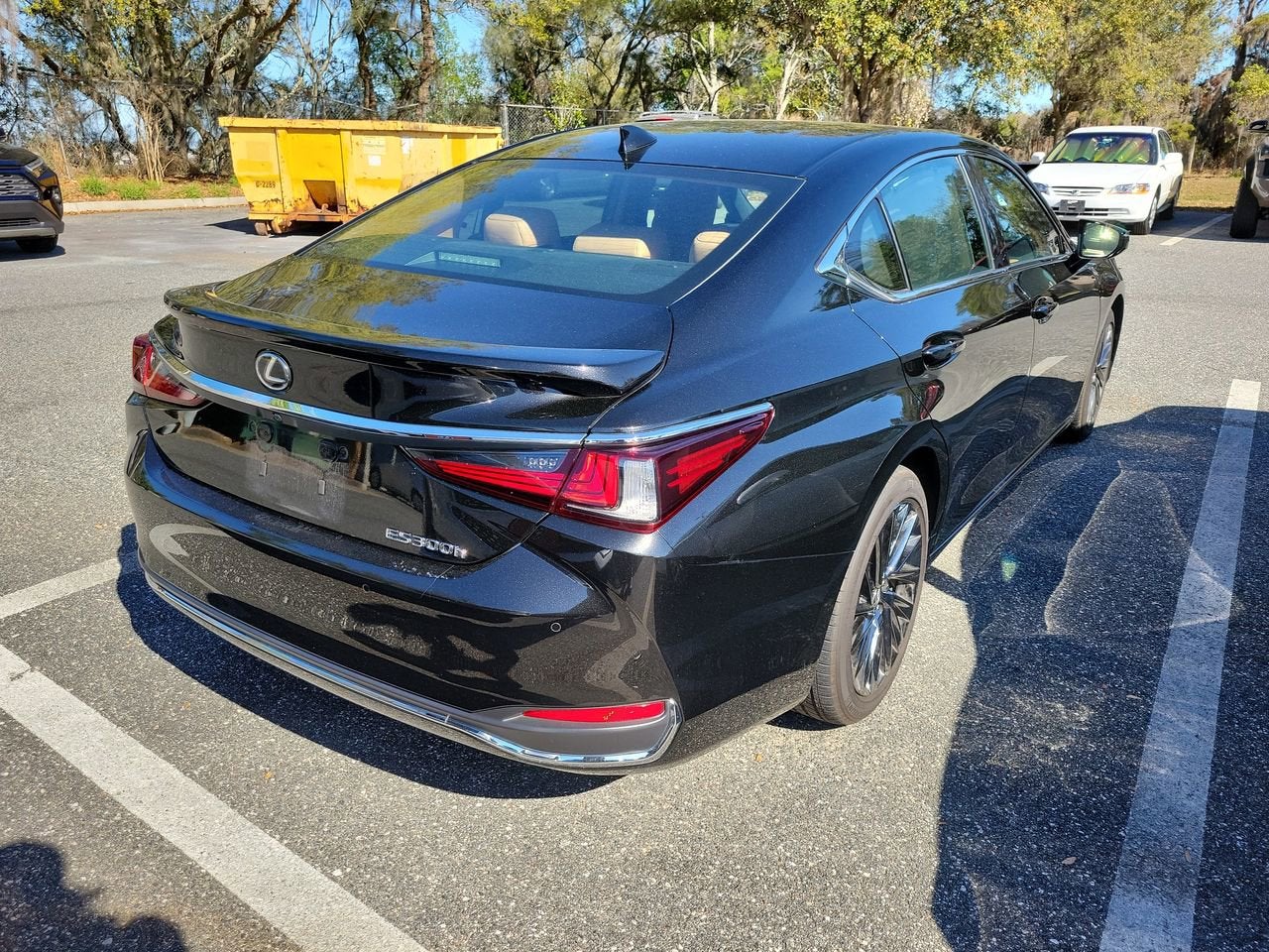 2024 Lexus ES 300h Ultra Luxury