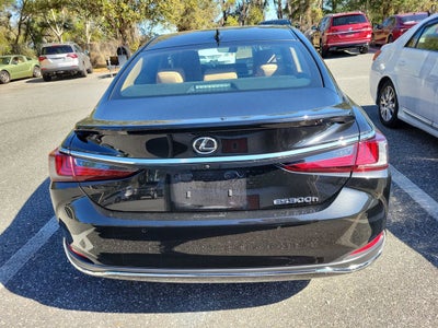 2024 Lexus ES 300h Ultra Luxury