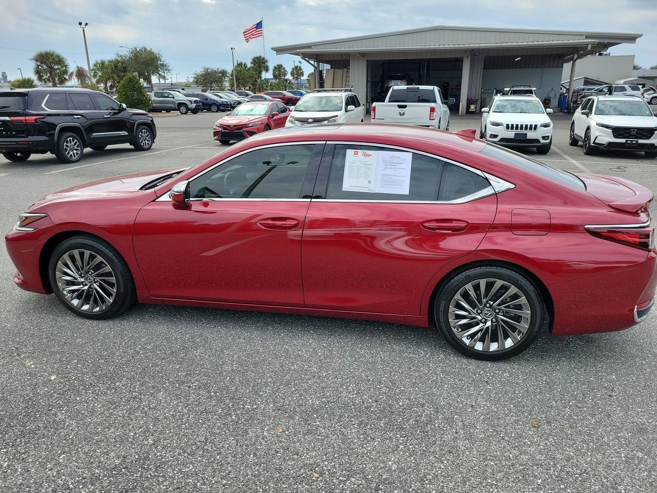 2024 Lexus ES 300h Ultra Luxury