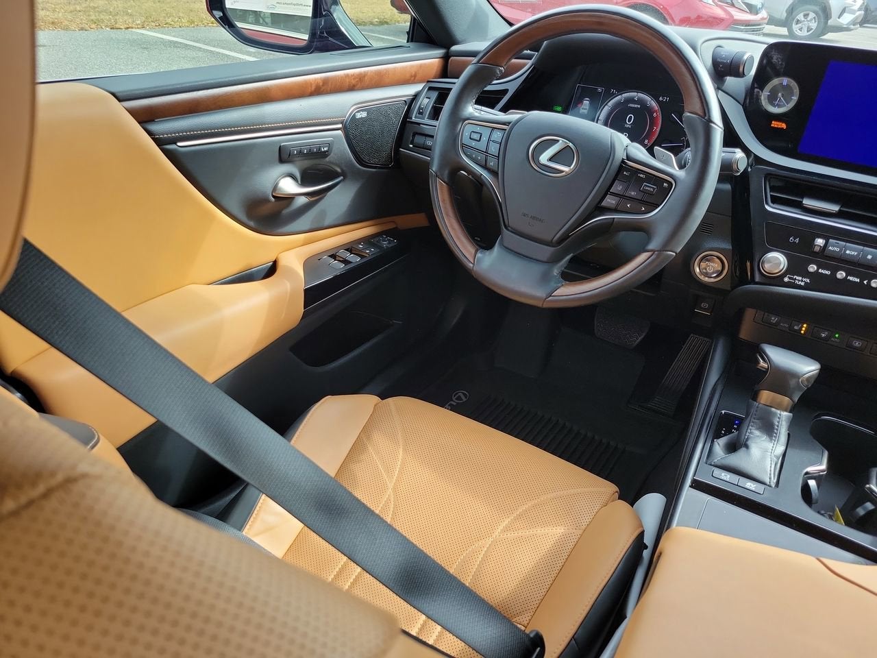 2024 Lexus ES 300h Ultra Luxury