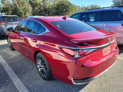 2024 Lexus ES 300h Ultra Luxury