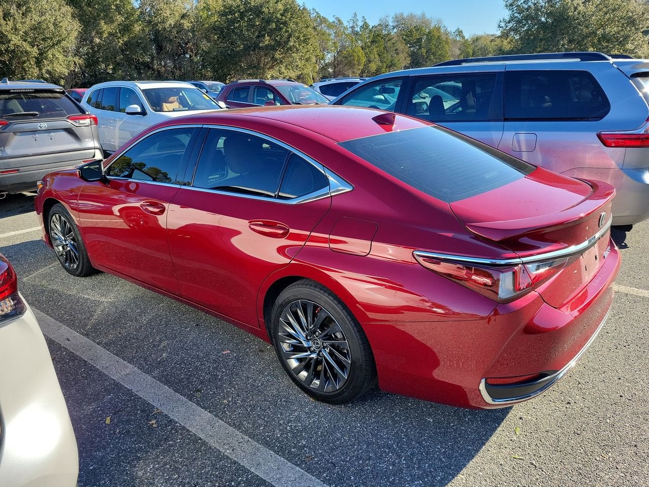2024 Lexus ES 300h Ultra Luxury