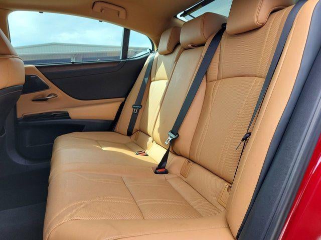 2024 Lexus ES 300h Ultra Luxury