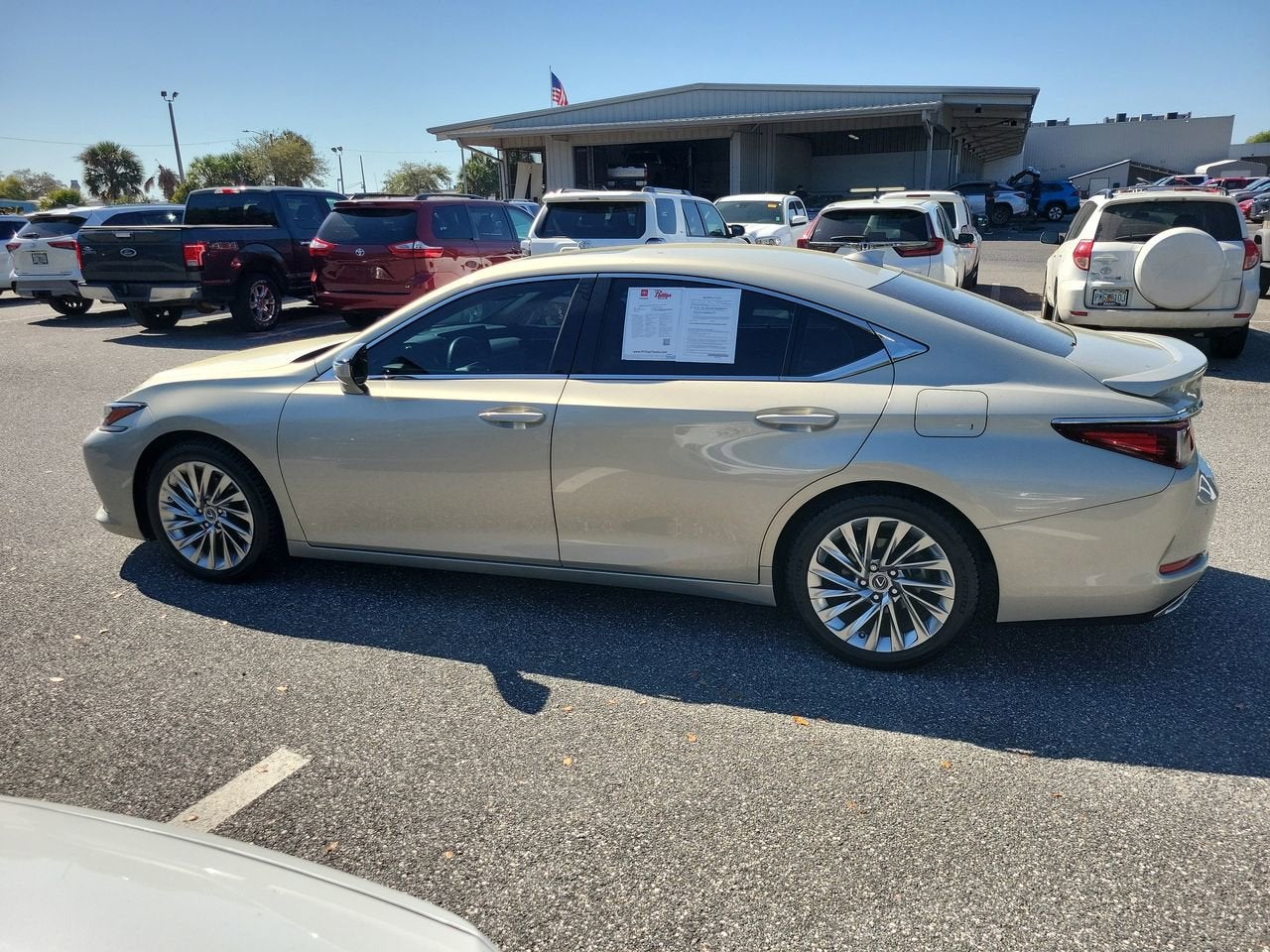 2023 Lexus ES 350 Ultra Luxury