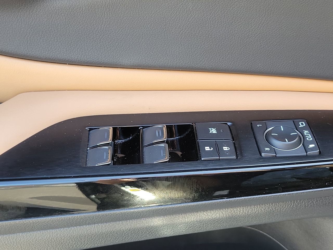 2023 Lexus ES 350 Ultra Luxury