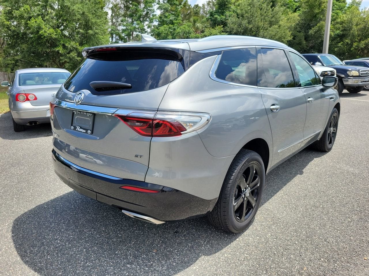 2024 Buick Enclave Essence
