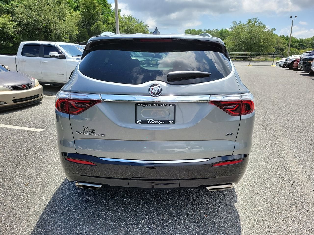 2024 Buick Enclave Essence