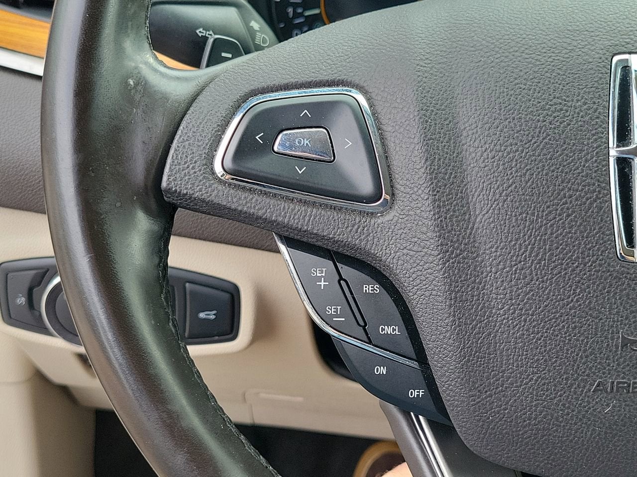 2019 Lincoln MKC Select