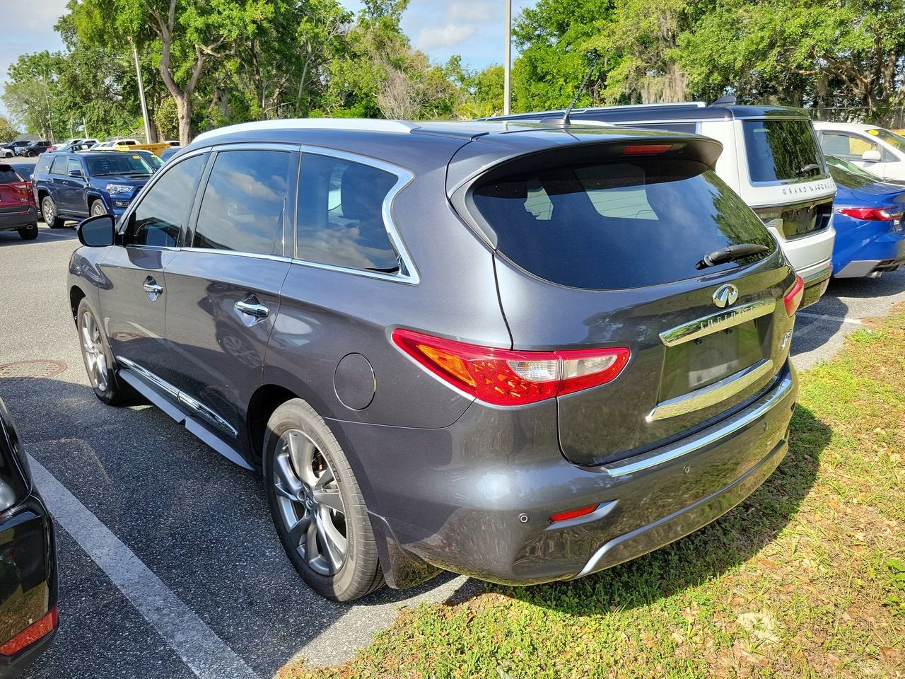 2013 INFINITI JX35 AWD 4dr