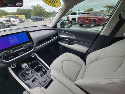 2026 Toyota Grand Highlander Hybrid XLE