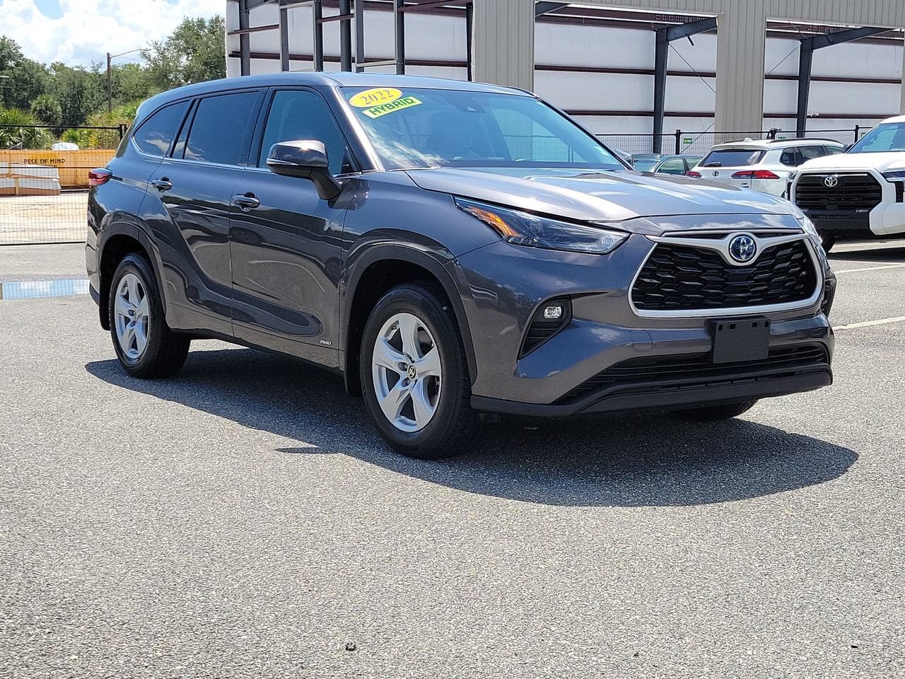 2022 Toyota Highlander Hybrid LE