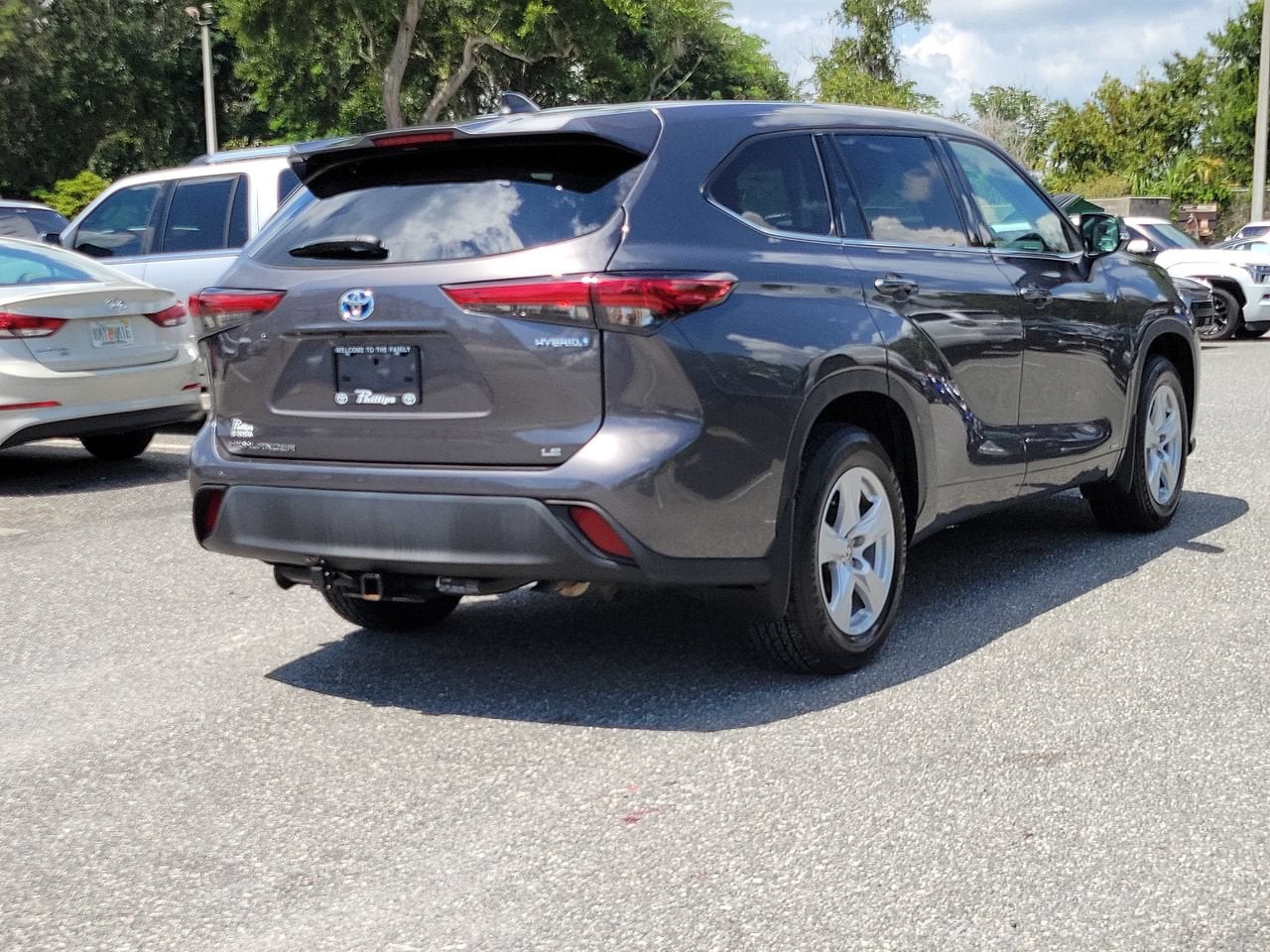 2022 Toyota Highlander Hybrid LE