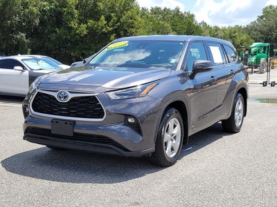 2022 Toyota Highlander Hybrid LE