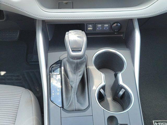 2022 Toyota Highlander Hybrid LE