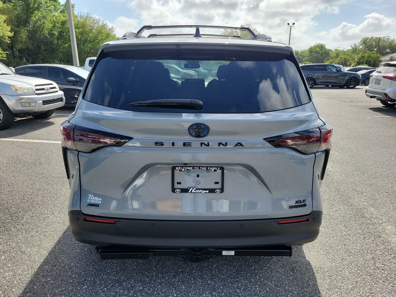 2023 Toyota Sienna Woodland Edition