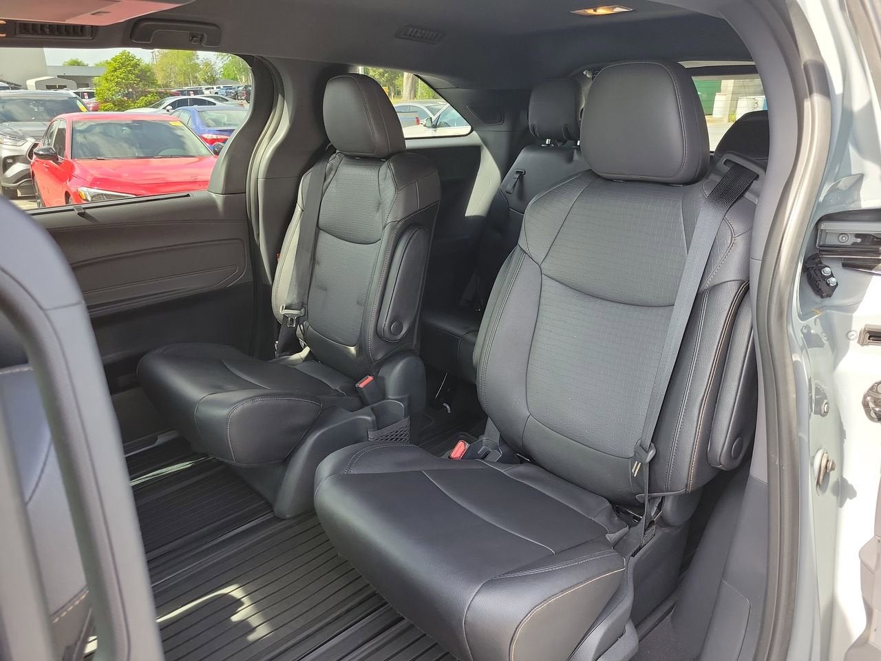 2023 Toyota Sienna Woodland Edition