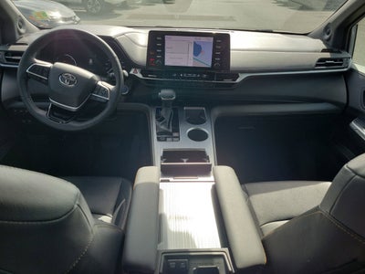 2023 Toyota Sienna Woodland Edition