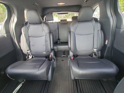 2023 Toyota Sienna Woodland Edition