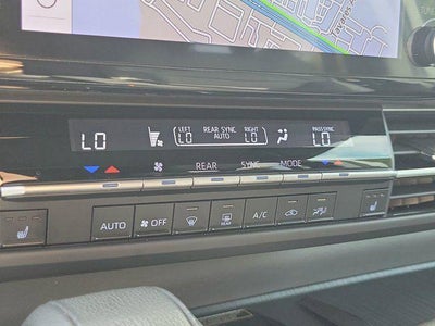 2023 Toyota Sienna Woodland Edition