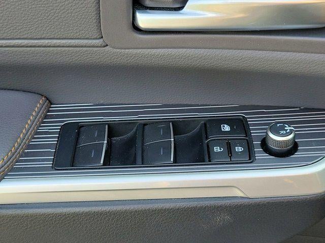 2023 Toyota Sienna Woodland Edition