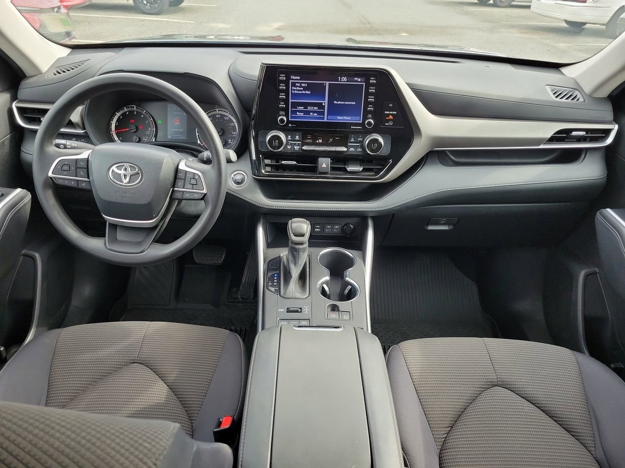 2022 Toyota Highlander L