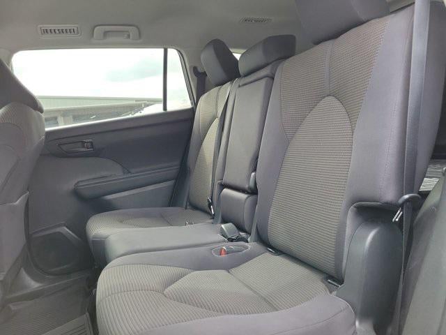 2022 Toyota Highlander L