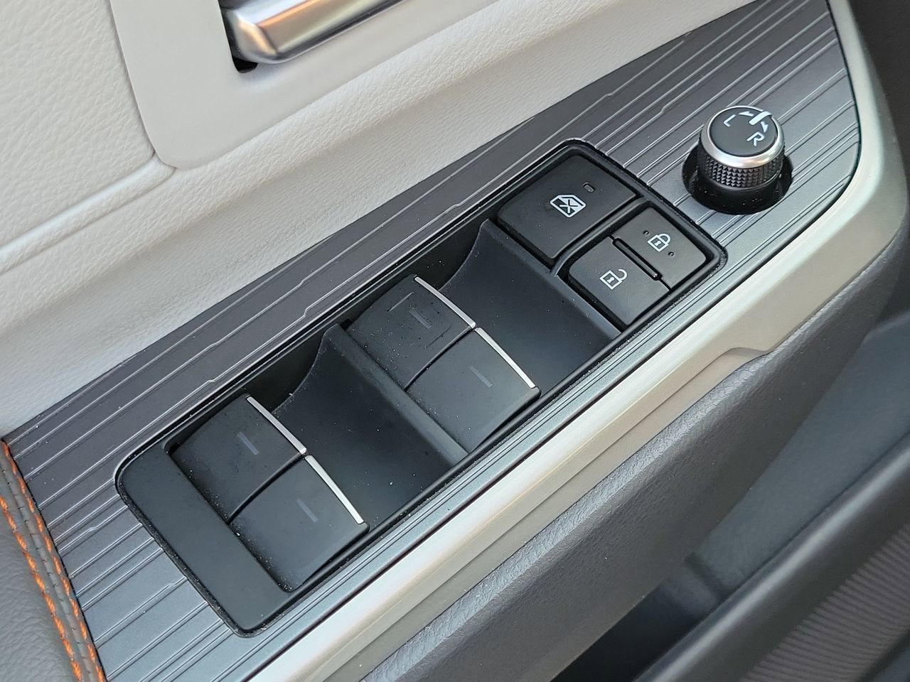 2024 Toyota Sienna XSE