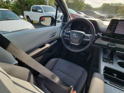 2024 Toyota Sienna XSE