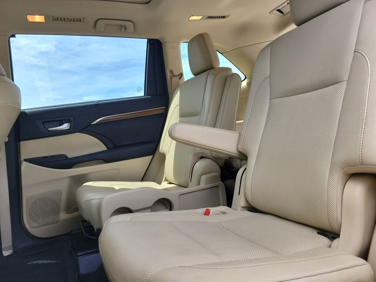 2017 Toyota Highlander Limited Platinum