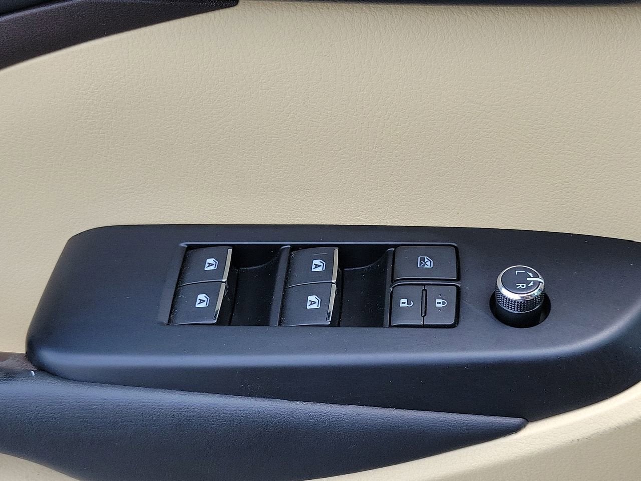 2017 Toyota Highlander Limited Platinum
