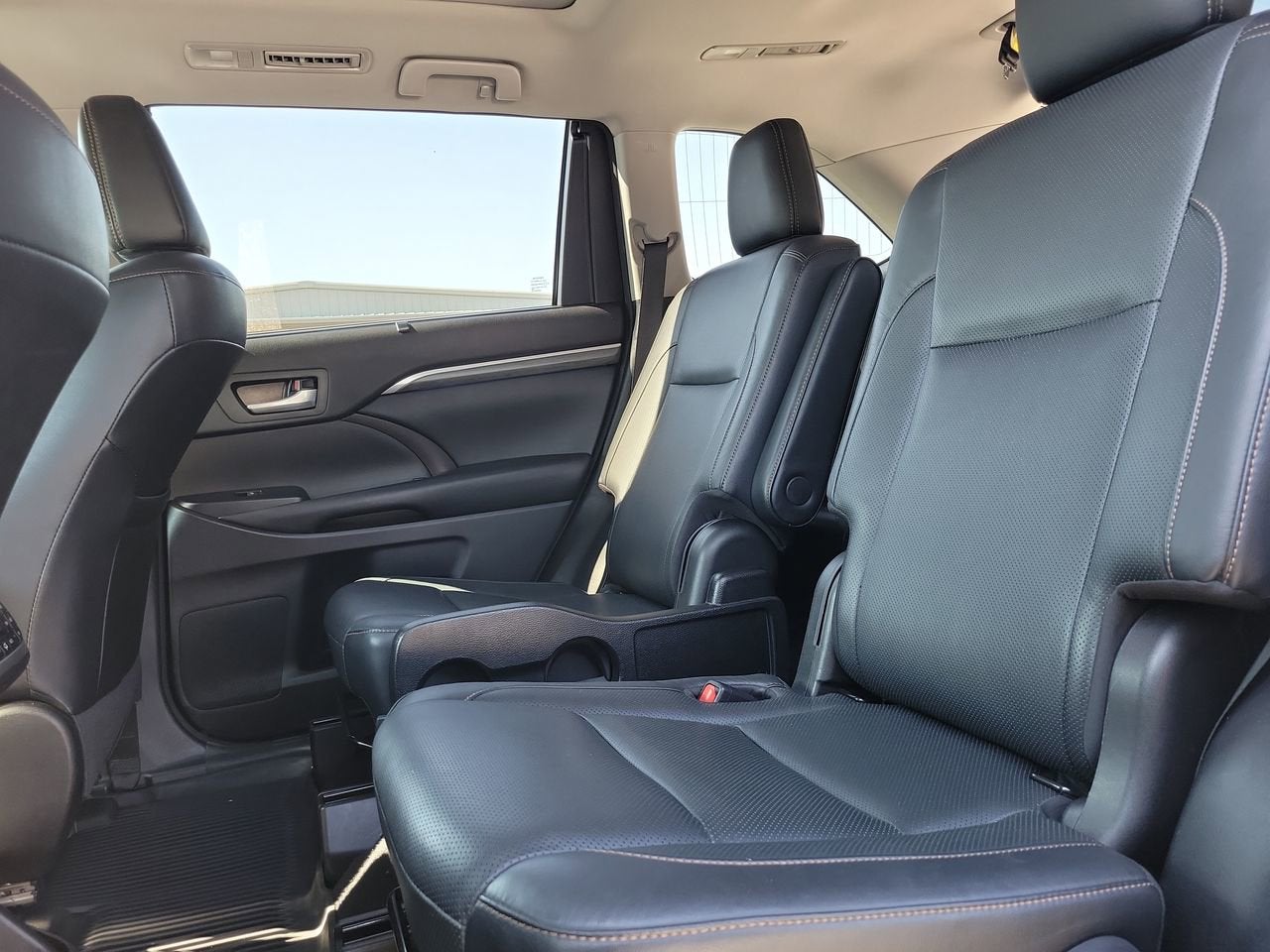 2018 Toyota Highlander Limited Platinum