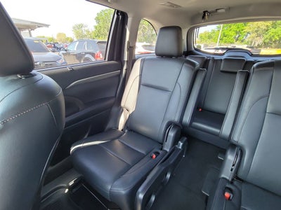 2018 Toyota Highlander Limited Platinum