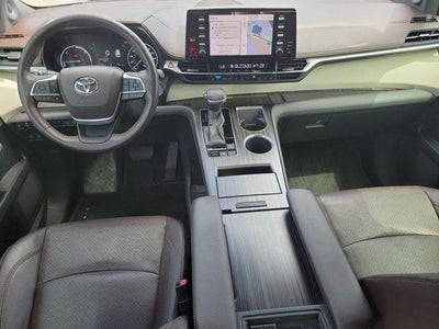 2021 Toyota Sienna Platinum