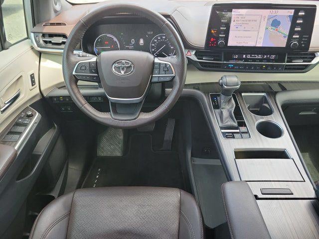 2021 Toyota Sienna Platinum
