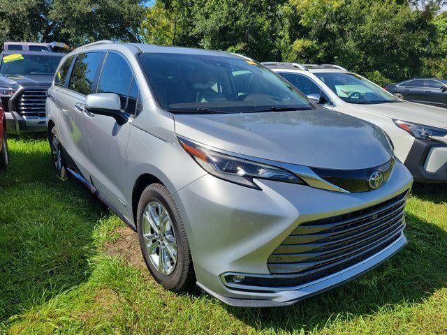 2021 Toyota Sienna Platinum